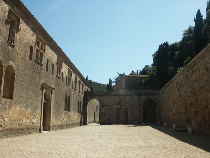 2007-07 Fontfroide 002.jpg - DCF 1.0